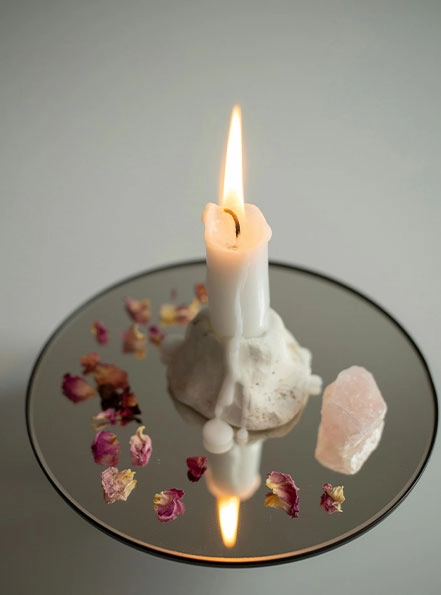  snow white scnted candle made from canada best soy oil at sheniqua scented candles